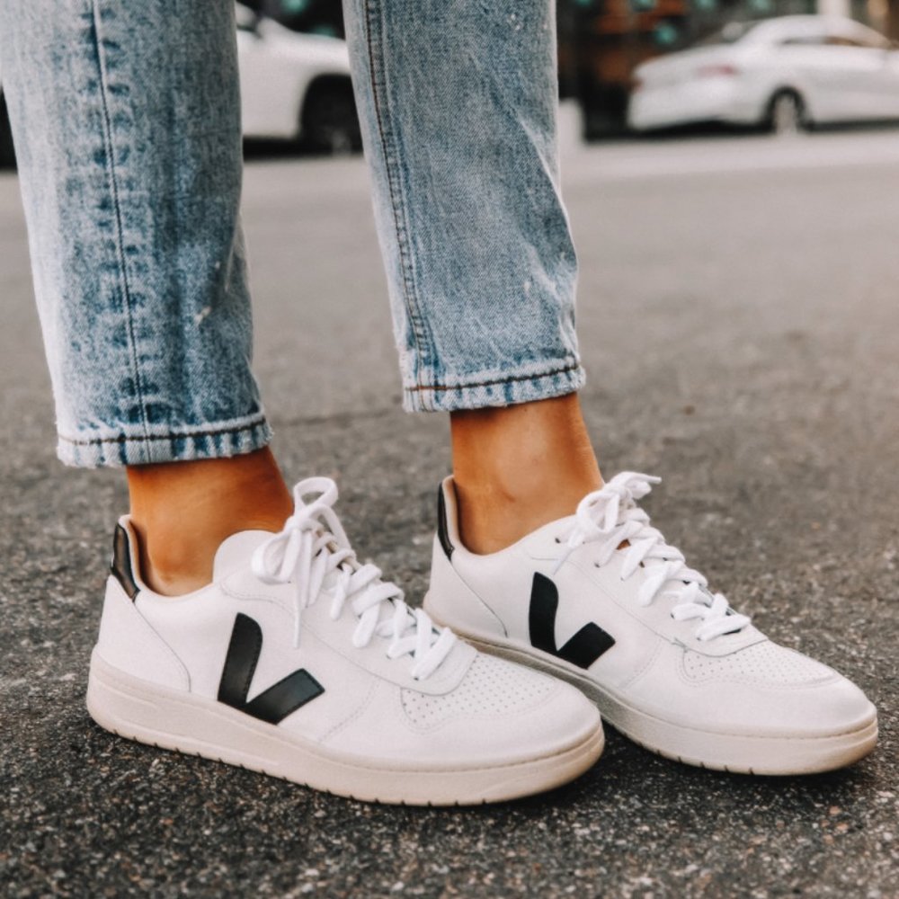 Veja V-10 Sneakers